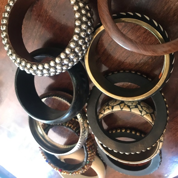 Bangles for days. - Picture 2 of 3